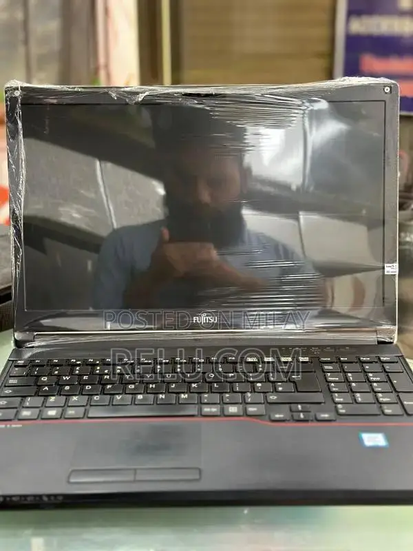 Fujitsu Lifebook E556 Business Laptop Core i5