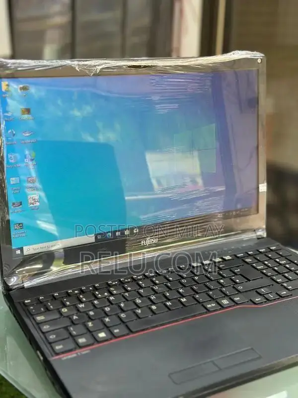 Fujitsu Lifebook E556 Business Laptop Core i5