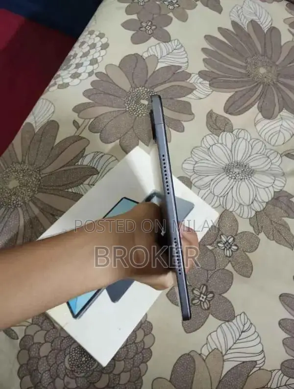 Honor Pad X9 Gaming Tablet with Glass Protection Option