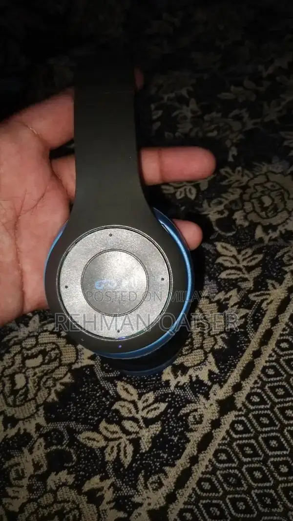 P47 Wireless Bluetooth Headphones with Extended Battery Life