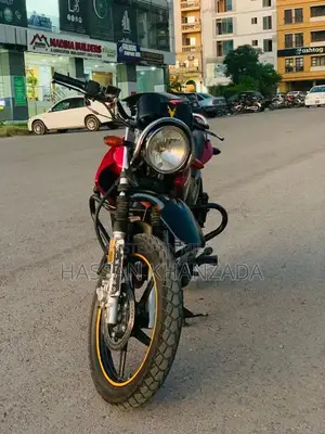 Yamaha YBR G 2019 red