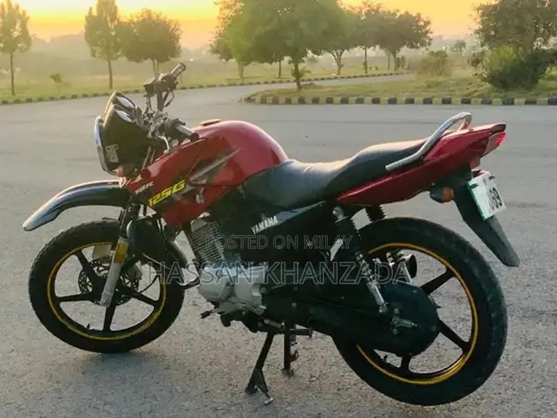 Yamaha YBR G 2019 red