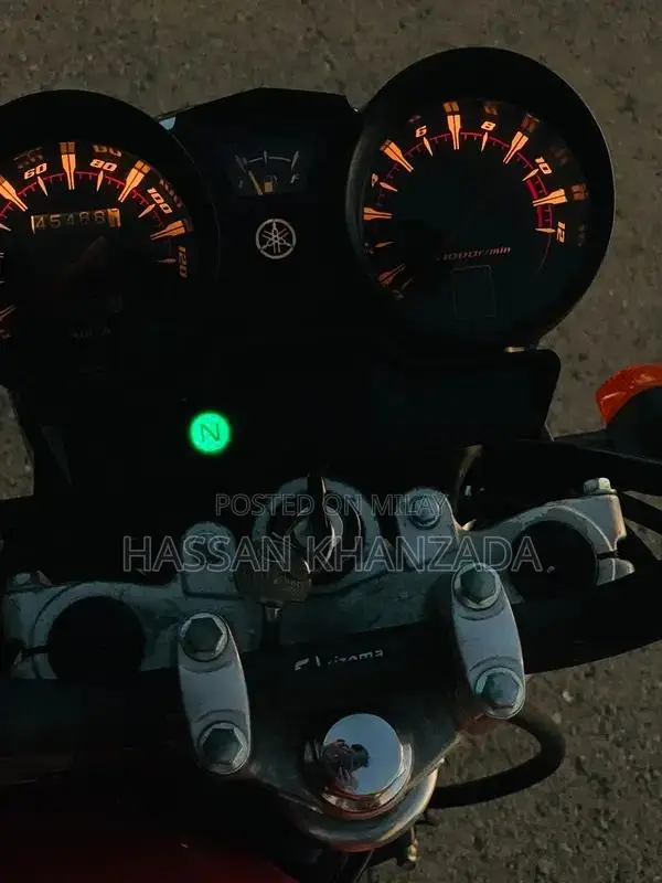 Yamaha YBR G 2019 red