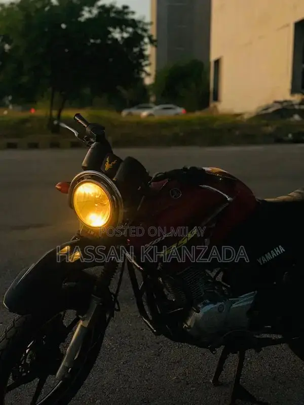 Yamaha YBR G 2019 red