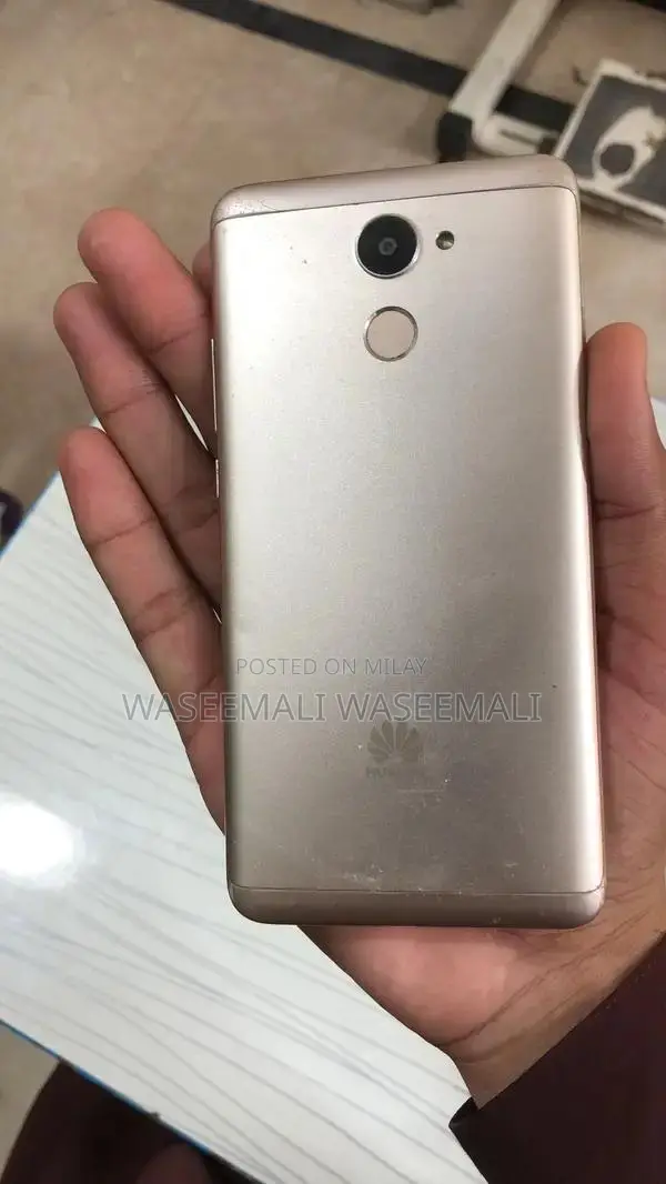 Huawei Y6 Smartphone - 4GB RAM, 64GB Storage