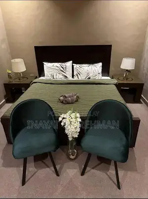 Photo - Luxury Guest Room in Toronto with Private Guard & Kitchen