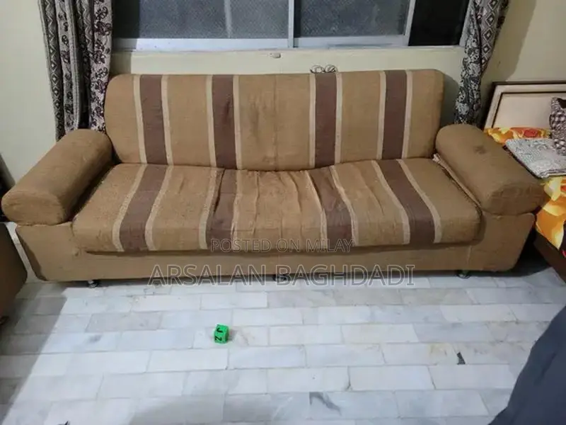 5-Seater Comfortable Sofa - 2+3 Seating Configuration