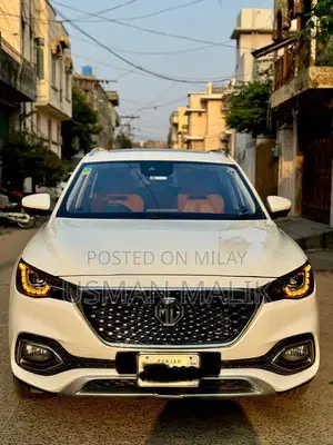 Photo - MG HS 2.0 Essence 2024 (Trophy)