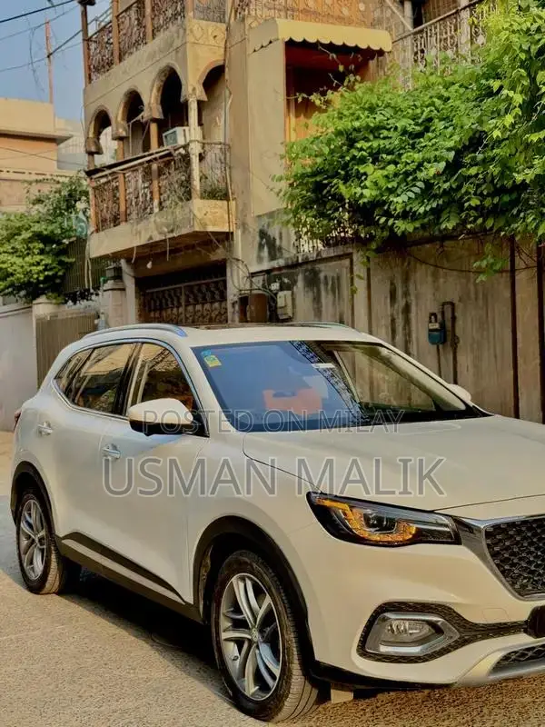 MG HS 2.0 Essence 2024 (Trophy)