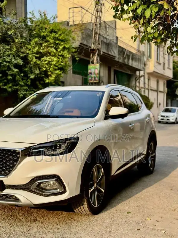 MG HS 2.0 Essence 2024 (Trophy)