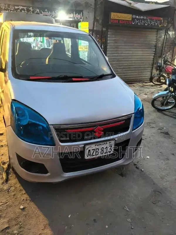 Suzuki WagonR 2016 Compact Hatchback