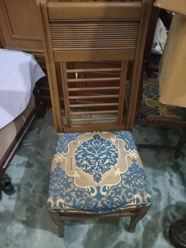 Dining Room Set with Table, 6 Chairs, and Decorative Mirror