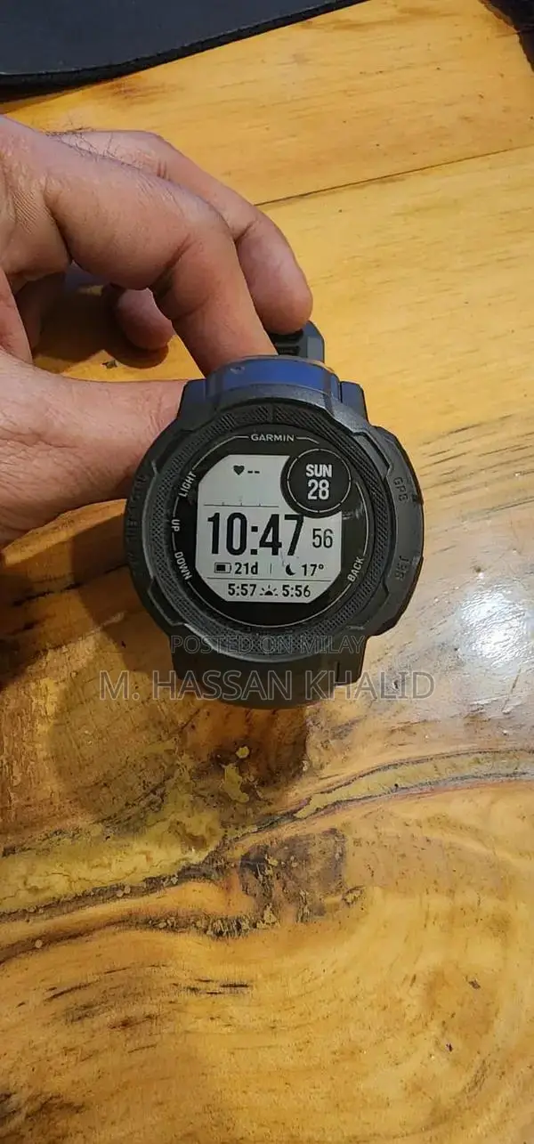 Garmin Instinct 2 Rugged GPS Smartwatch with Multi-Sport Tracking