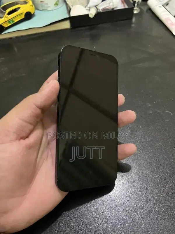 Apple iPhone 12 64GB Smartphone - Excellent Condition