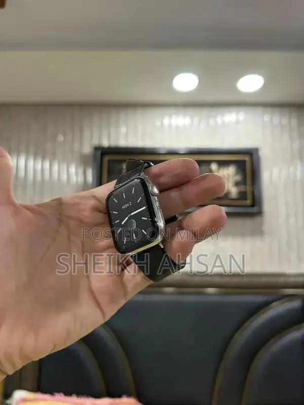 Apple Watch Series 6 44mm Silver Stainless Steel Smartwatch