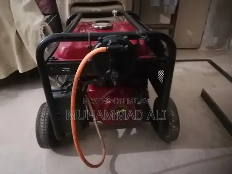 Greepas 3.5 kV Portable Generator - Self-Start Gas Powered