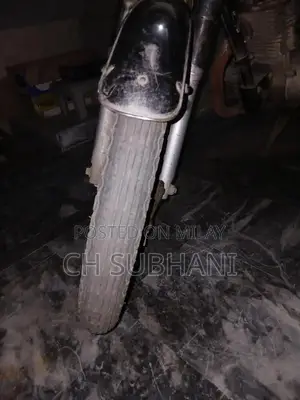 Honda 125cc Motorcycle - Red Color, Excellent Condition