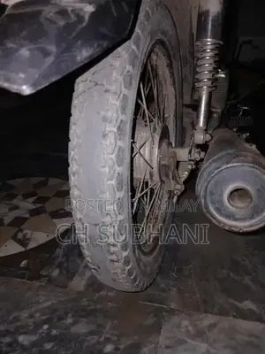 Honda 125cc Motorcycle - Red Color, Excellent Condition