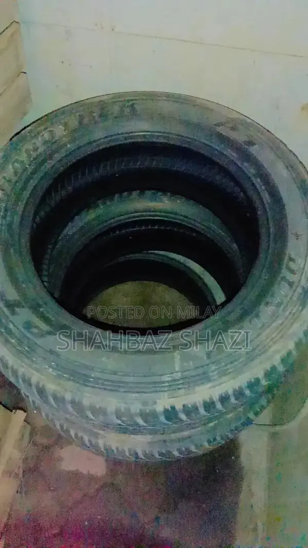 Dunlop 265/60 R18 Tubeless All-Season Tire