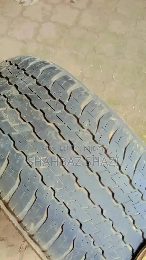 Dunlop 265/60 R18 Tubeless All-Season Tire