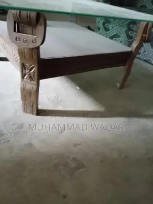 3000 ka sofa or 3000 ka table Hoga seriousl buyers he rabta kra