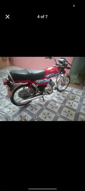 Honda CD-70 Motorcycle - 2024 Model Lightweight Commuter