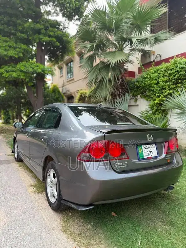 Honda Civic Reborn 2011 i-VTEC Prosmatec Oriel Full Option