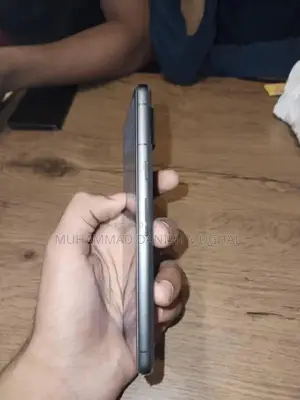 Pixel 7 Smartphone Premium Compact High-Performance Device