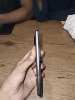 Pixel 7 Smartphone Premium Compact High-Performance Device