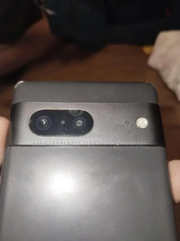 Pixel 7 Smartphone Premium Compact High-Performance Device