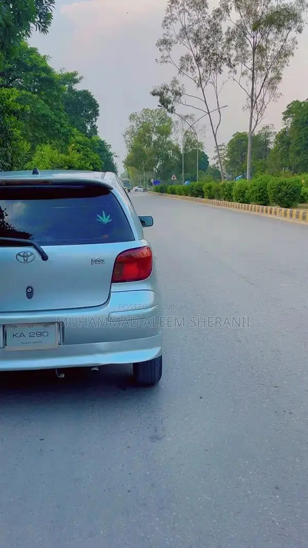 Toyata Vitz 2002 Model