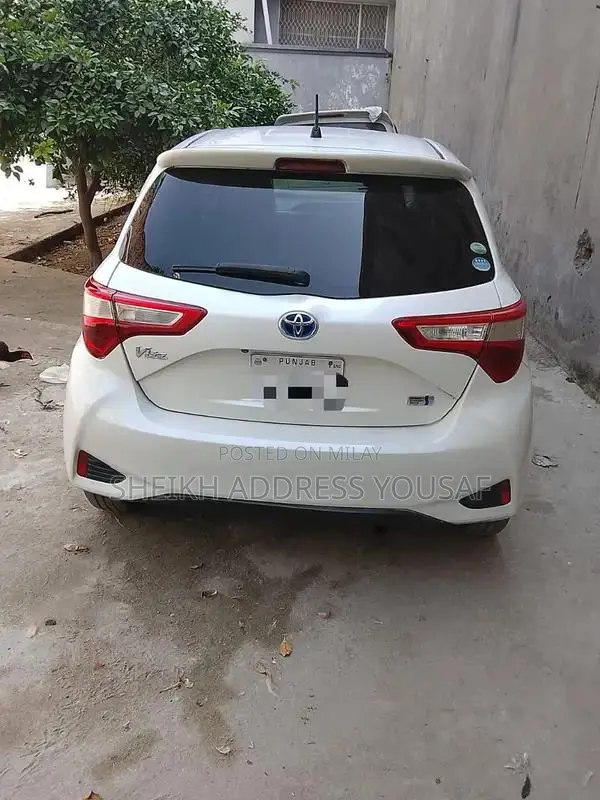 Toyota Vitz 2018 – Registered 2024 – White