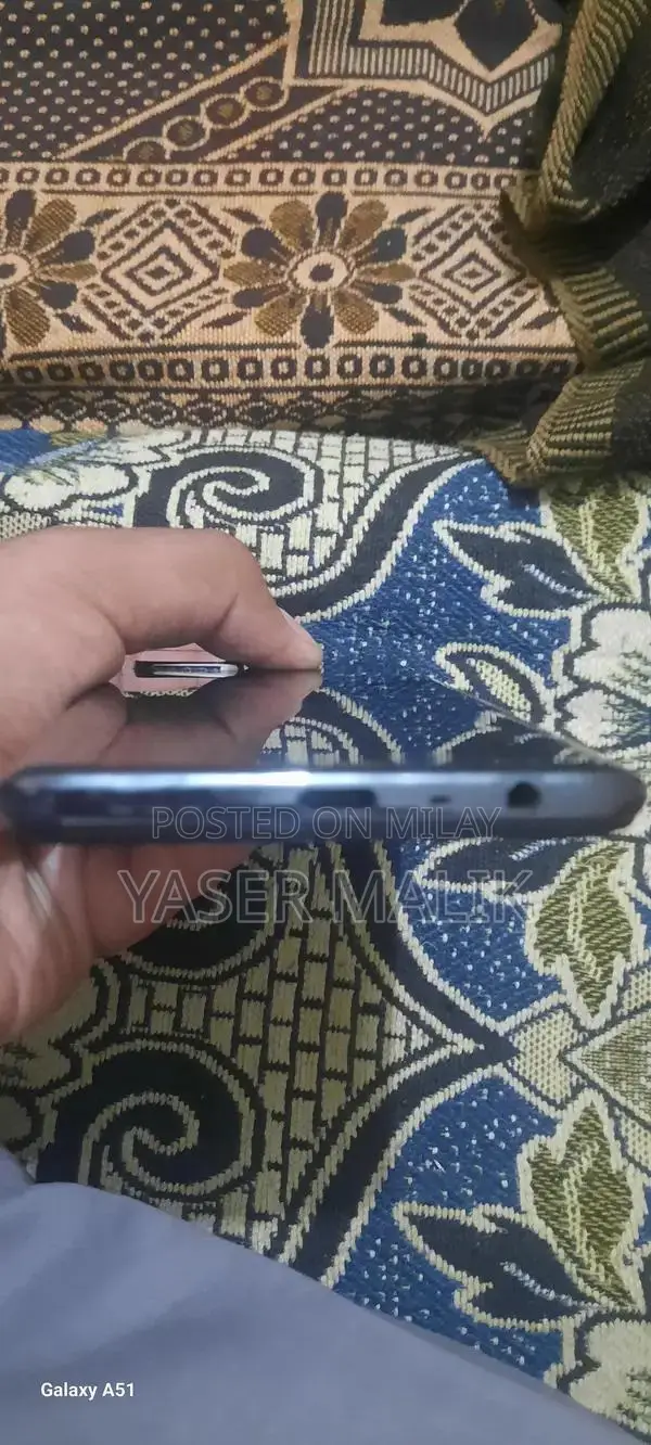 Snapdragon Smartphone with Large Battery and Ample Storage