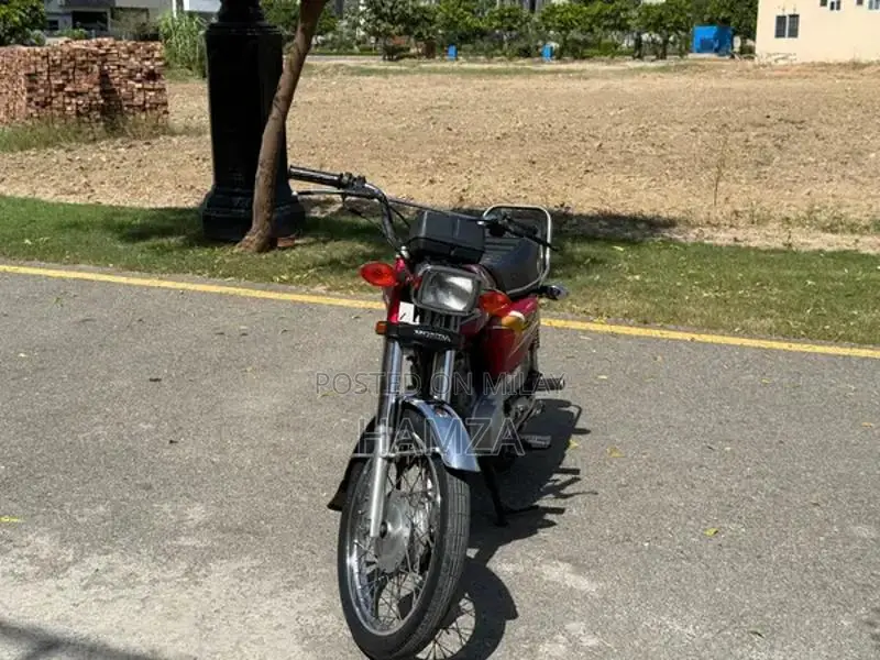 Honda CG 125 Euro 2 Motorcycle - Low Mileage 2020 Model