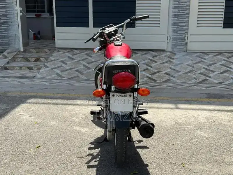Honda CG 125 Euro 2 Motorcycle - Low Mileage 2020 Model