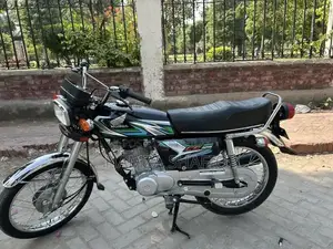 Honda CG 125 Motorcycle 2023 Model Lightweight Commuter