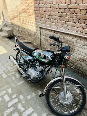 Honda CG 125 Motorcycle 2023 Model Lightweight Commuter