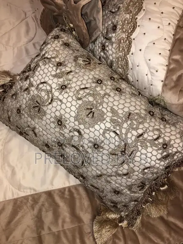 Luxury Bridal Bed Set with Multiple Decorative Pillows