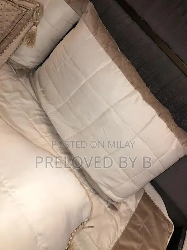 Luxury Bridal Bed Set with Multiple Decorative Pillows