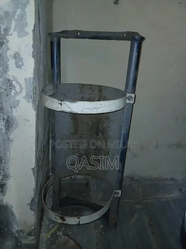 Suzuki Cultus CNG Conversion Stand - Vehicle Maintenance Tool