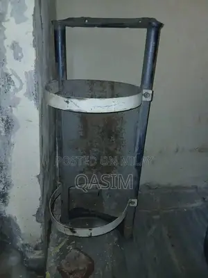 Suzuki Cultus CNG Conversion Stand - Vehicle Maintenance Tool