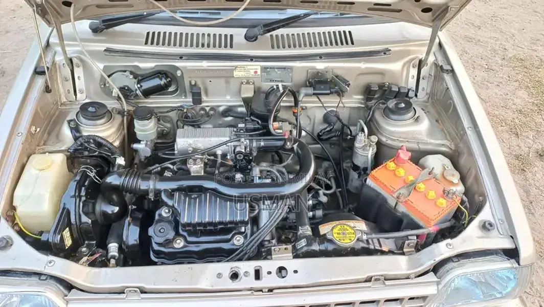 Suzuki Mehran VXR 2018 Compact Sedan with Excellent Condition