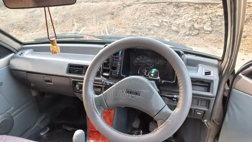 Suzuki Mehran VXR 2018 Compact Sedan with Excellent Condition