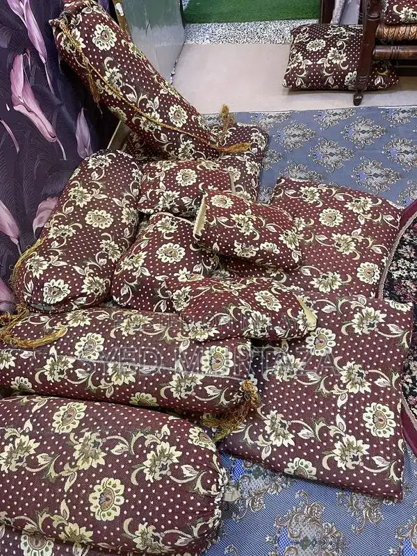 5 seater wooden Sofa Set and 2 side tables with free cushion