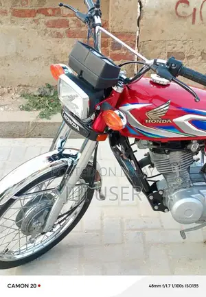 Photo - Honda 125 new condition h