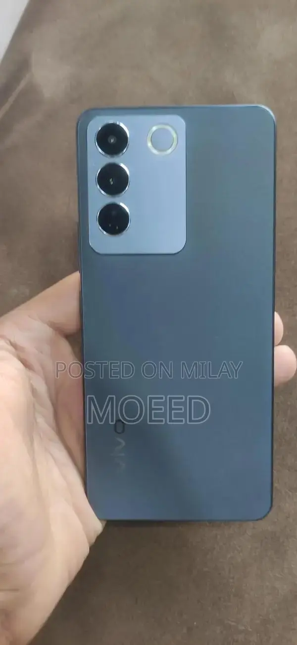 Vivo V27E 8/256 complete box charger