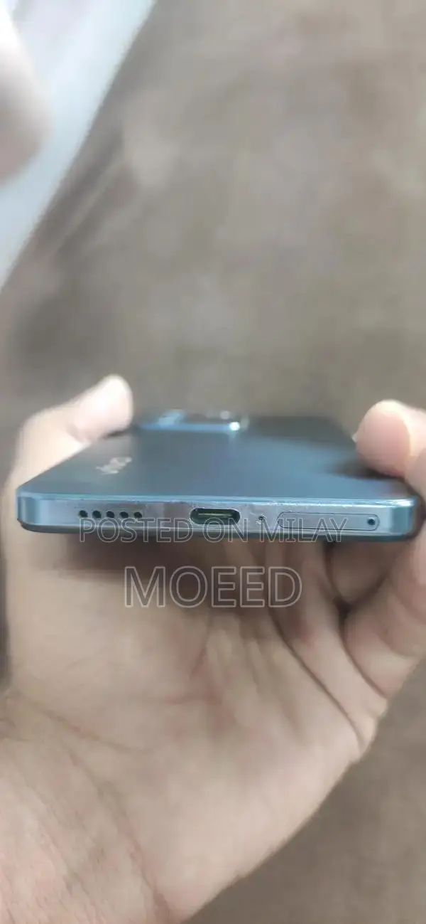 Vivo V27E 8/256 complete box charger