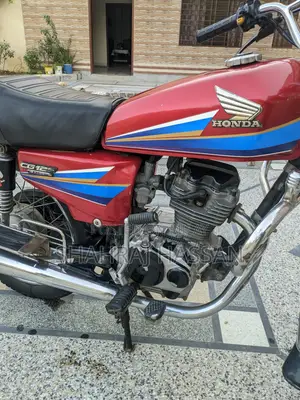 Photo - Honda 2008 Red