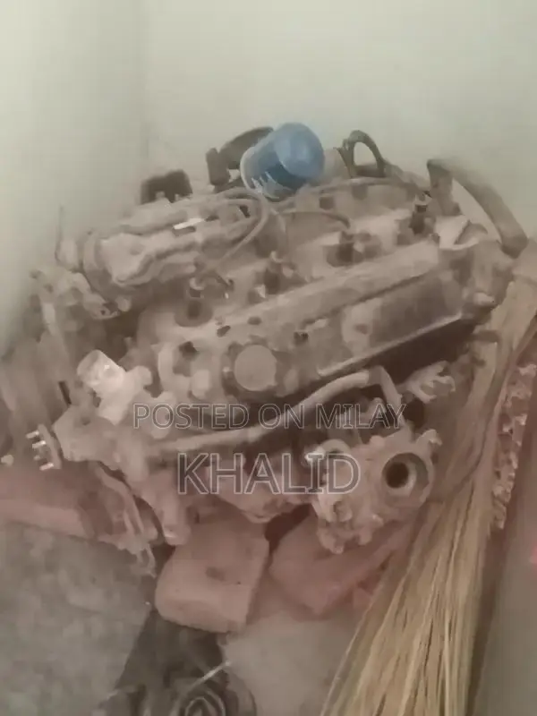 Toyota 3Y Complete Automotive Engine - Used Condition