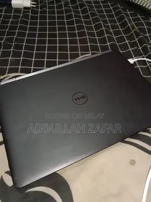 Photo - Dell Latitude E7270 14-inch Business Laptop